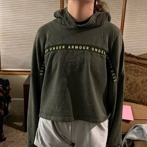 NWOT Under Armour Army Green Cropped Hooded Sweatshirt